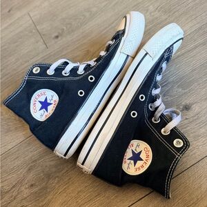 Black high top converse